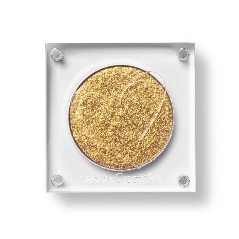 RIDING SOLO COUNTRY CHARM